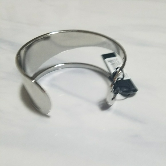 🌹PLUS SIZE cuff🌹 - Picture 2 of 4